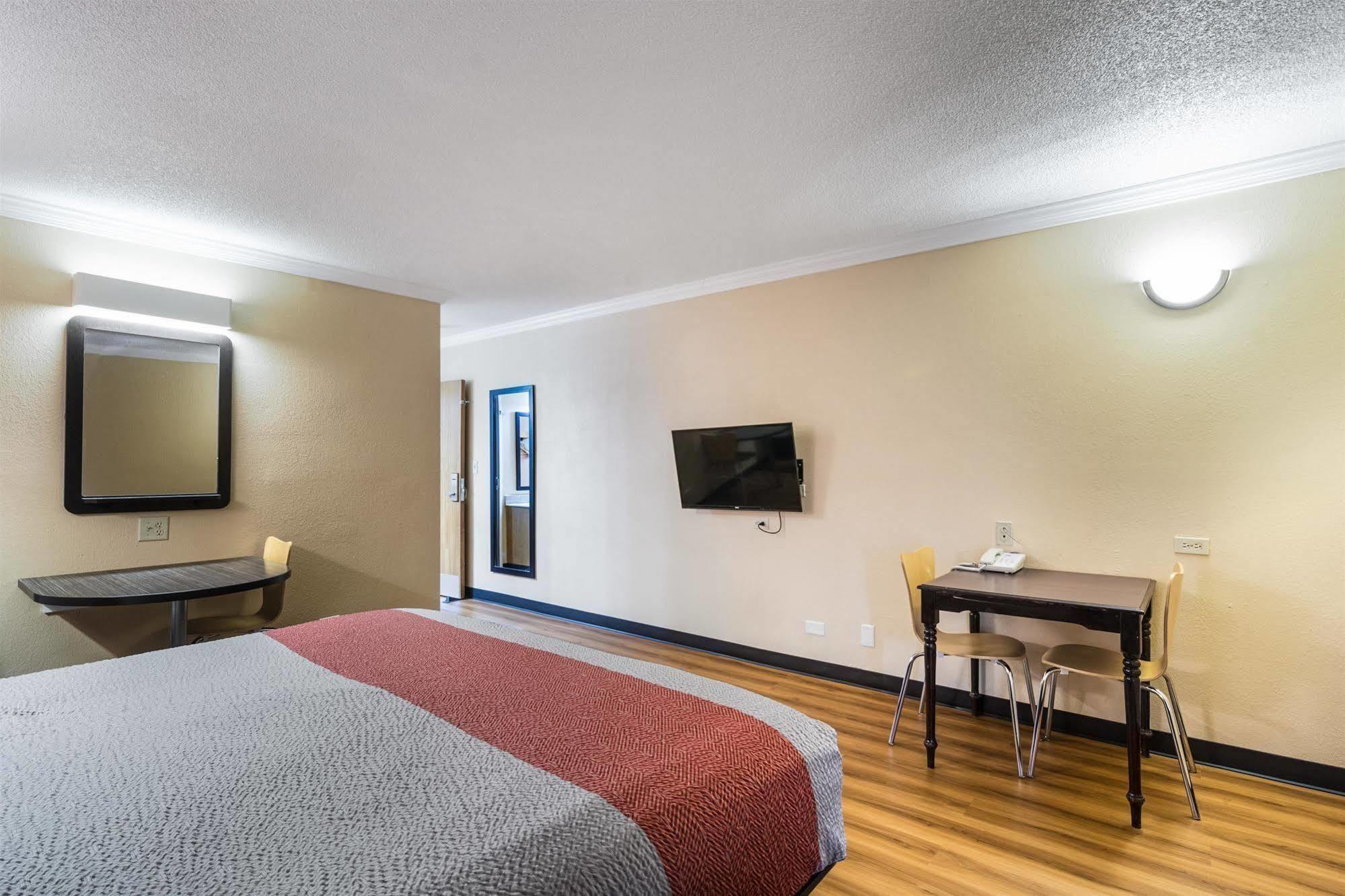 Motel 6-Libertyville, Il Zewnętrze zdjęcie
