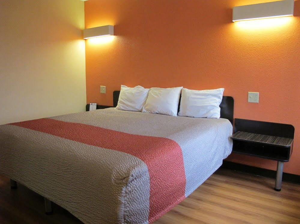Motel 6-Libertyville, Il Zewnętrze zdjęcie
