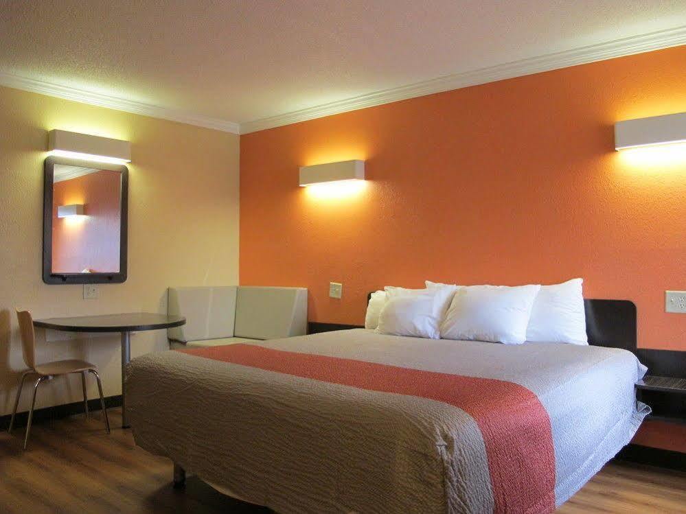 Motel 6-Libertyville, Il Zewnętrze zdjęcie